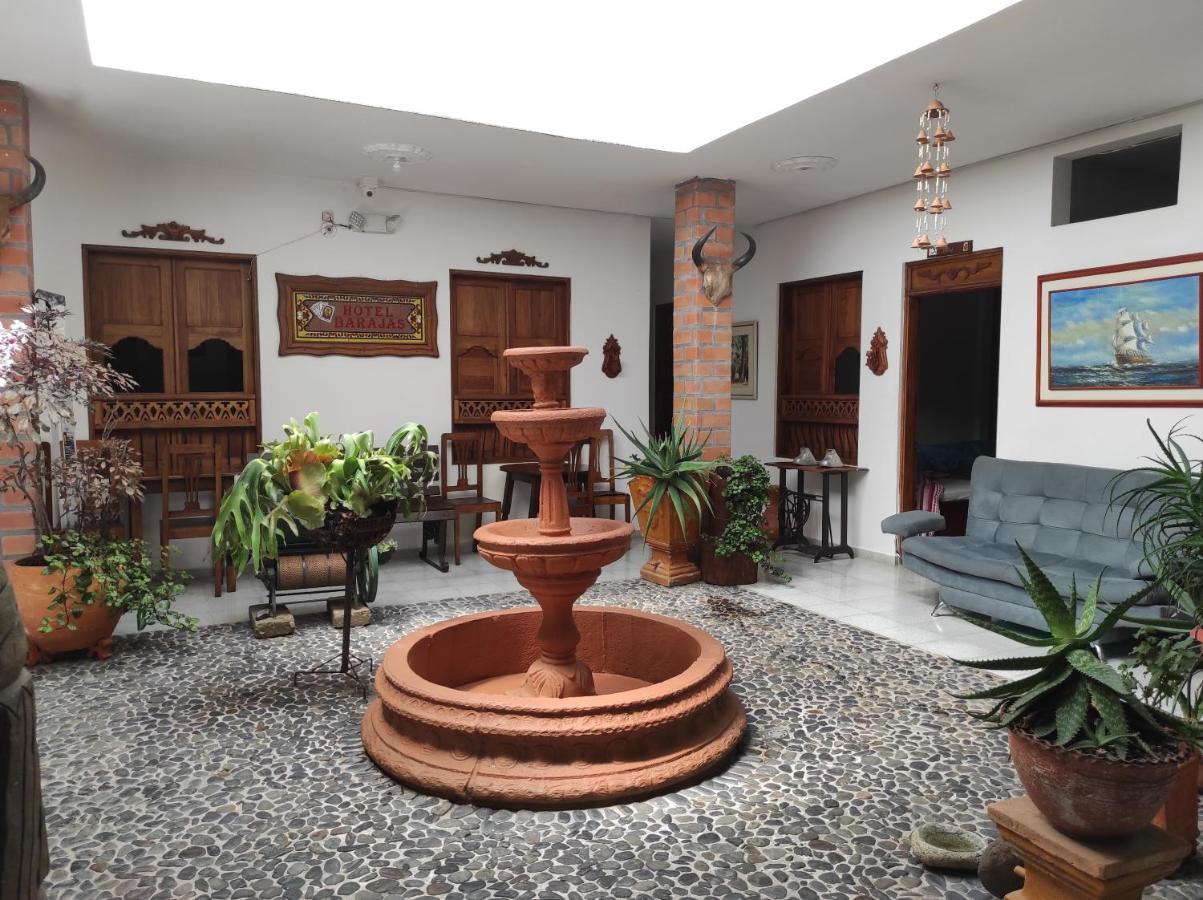 Hotel Barajas Jardín Dış mekan fotoğraf